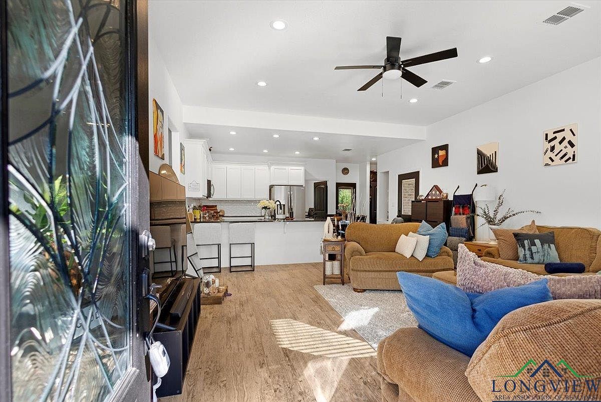 183 Tejas St Carthage, TX 75633 - Thumbnail 5