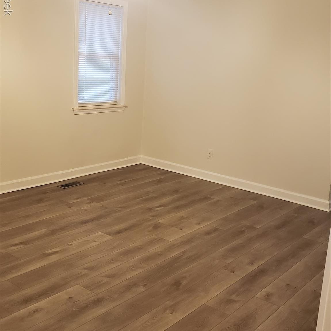 195 W Strathmore Ave Pontiac, MI 48340 - Thumbnail 5