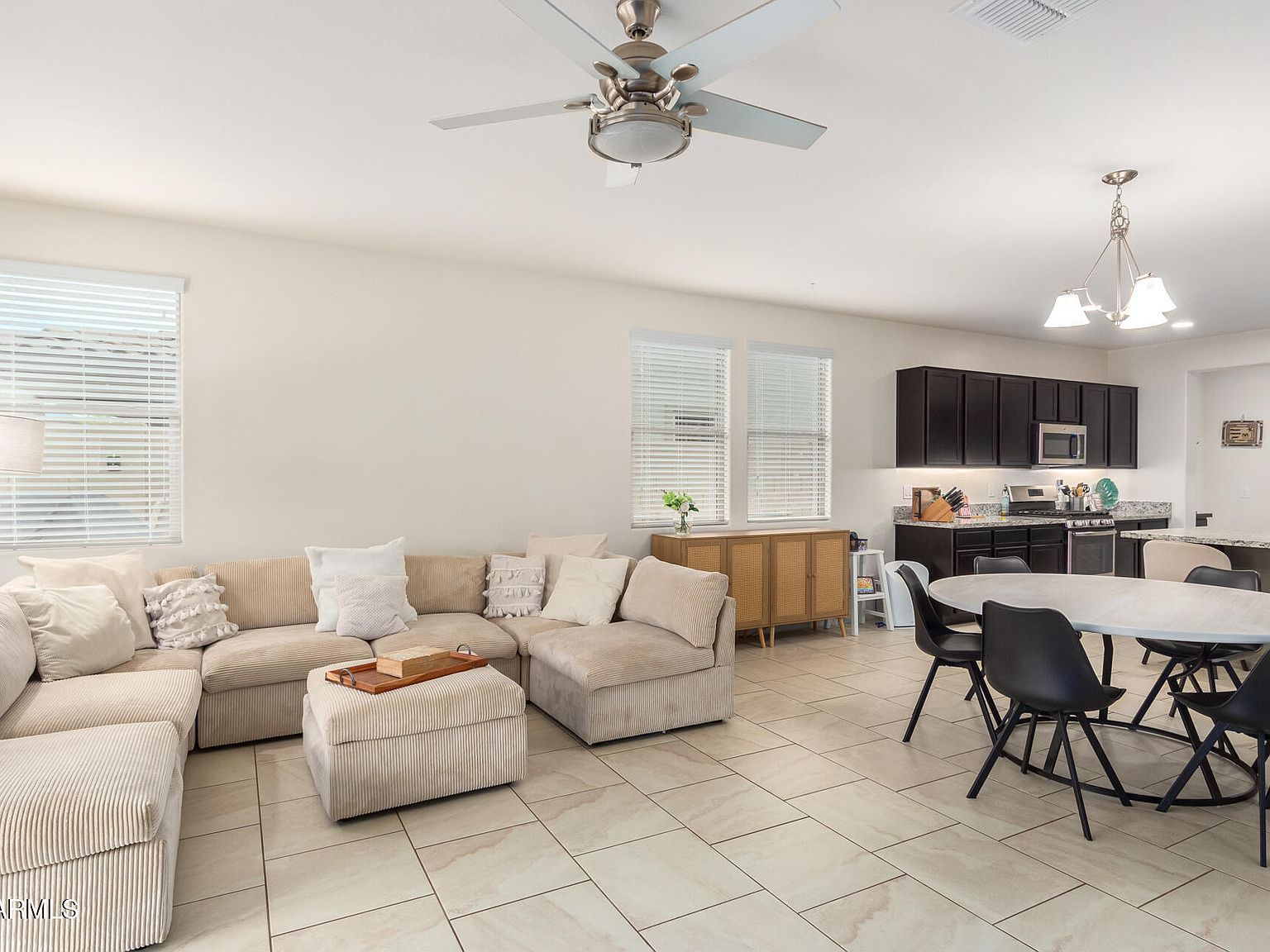 22173 N 101st Dr Peoria, AZ 85383 - Thumbnail 5