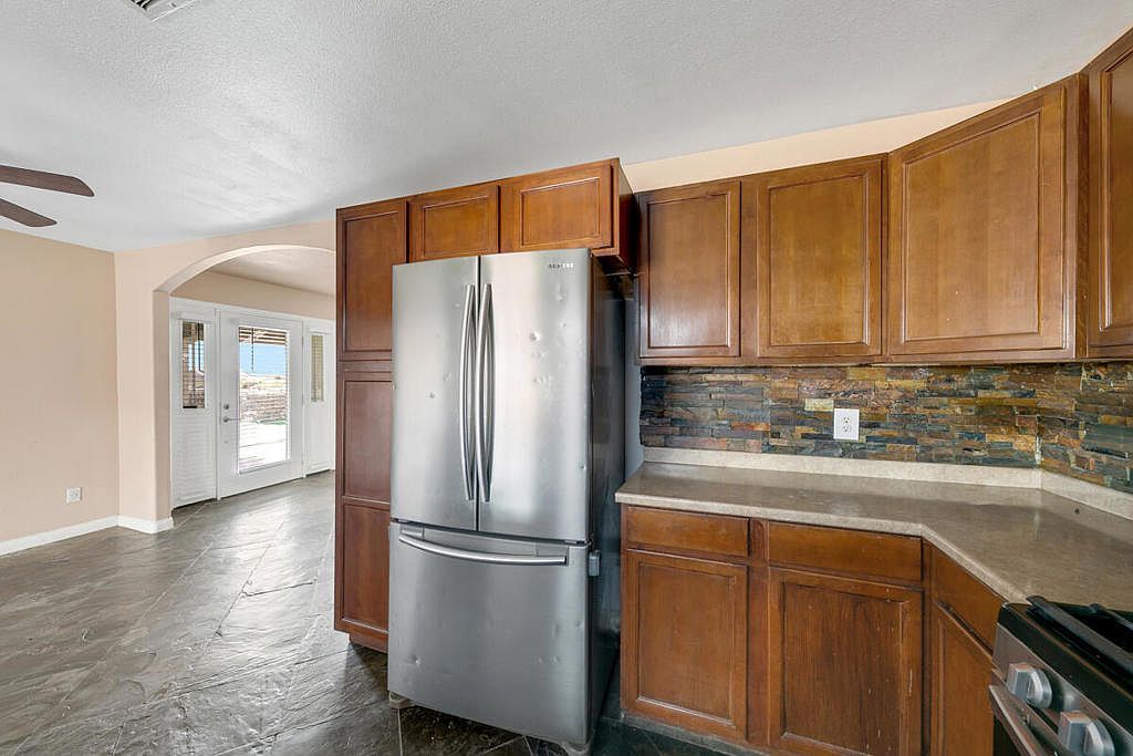 13675 West Dr Desert Hot Springs, CA 92240 - Thumbnail 5