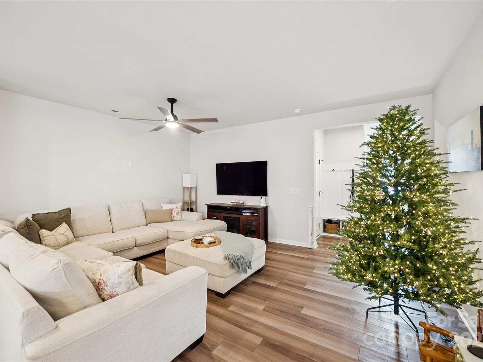 1103 Grays Mill Rd Charlotte, NC 28215 - Thumbnail 5