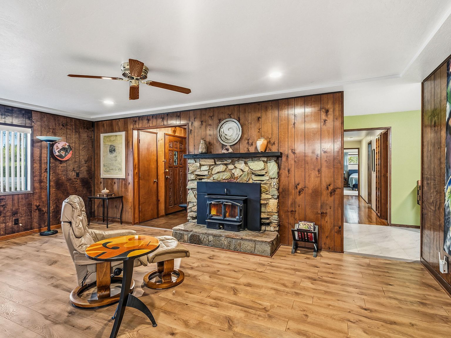 1294 Corona Ave Medford, OR 97504 - Thumbnail 5