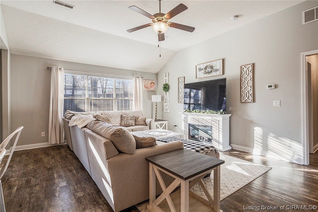 8126 Autumn Dr Georgetown, IN 47122 - Thumbnail 5