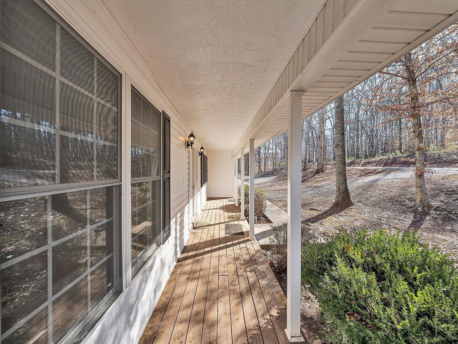 810 Gap Bridge Rd Moneta, VA 24121 - Thumbnail 5