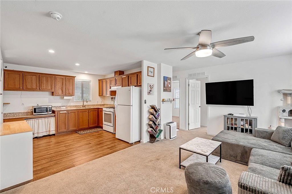 1134 Villa Calimesa Ln Space 77 Calimesa, CA 92320 - Thumbnail 5