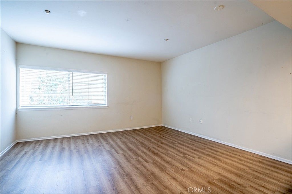 2864 Sunset Pl APT 205 Los Angeles, CA 90005 - Thumbnail 5