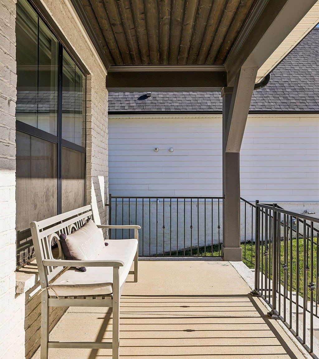 3020 Whitstable Ct Thompsons Station, TN 37179 - Thumbnail 5