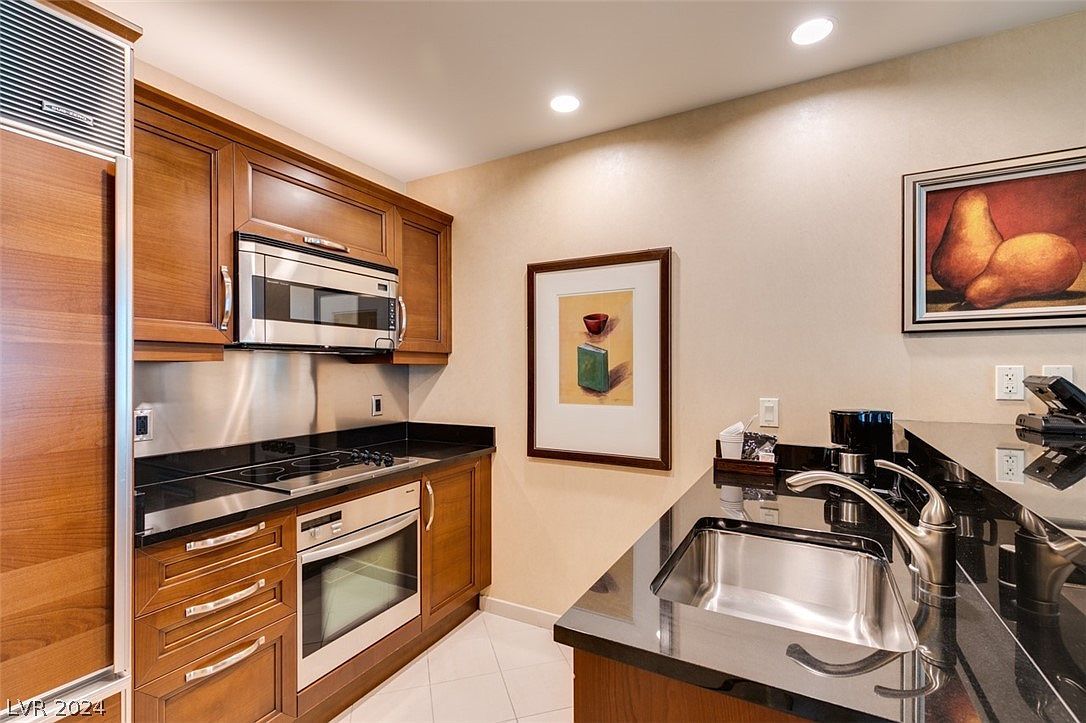 145 E Harmon Ave #1908 Las Vegas, NV 89109 - Thumbnail 5