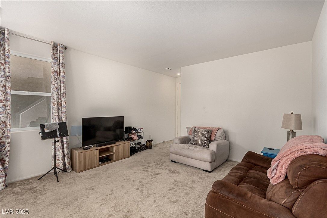 105 Pollentia Ave North Las Vegas, NV 89084 - Thumbnail 5