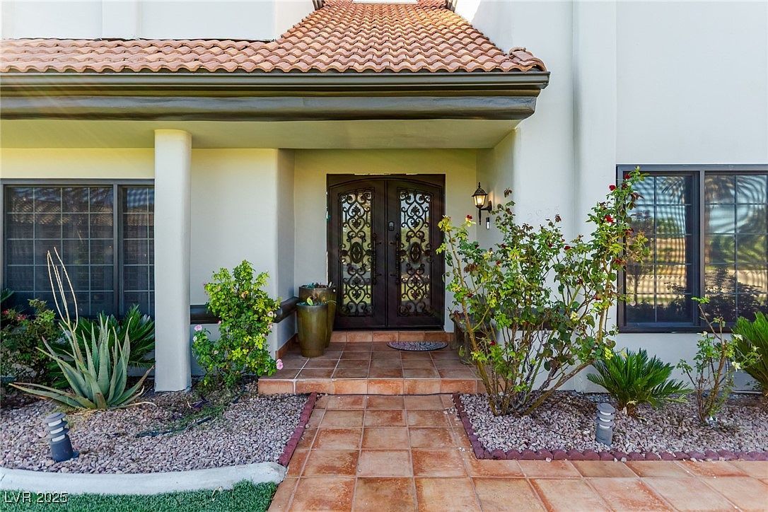 2925 Mondavi Ct Las Vegas, NV 89117 - Thumbnail 5