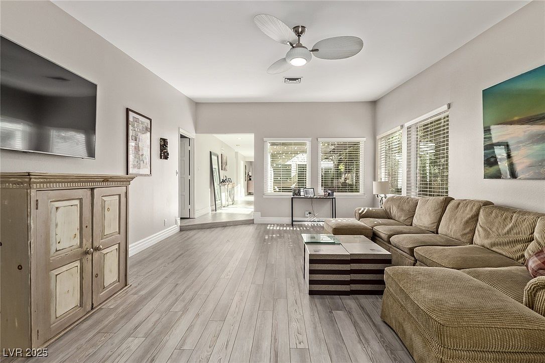 2216 Plaza Del Robles Las Vegas, NV 89102 - Thumbnail 5