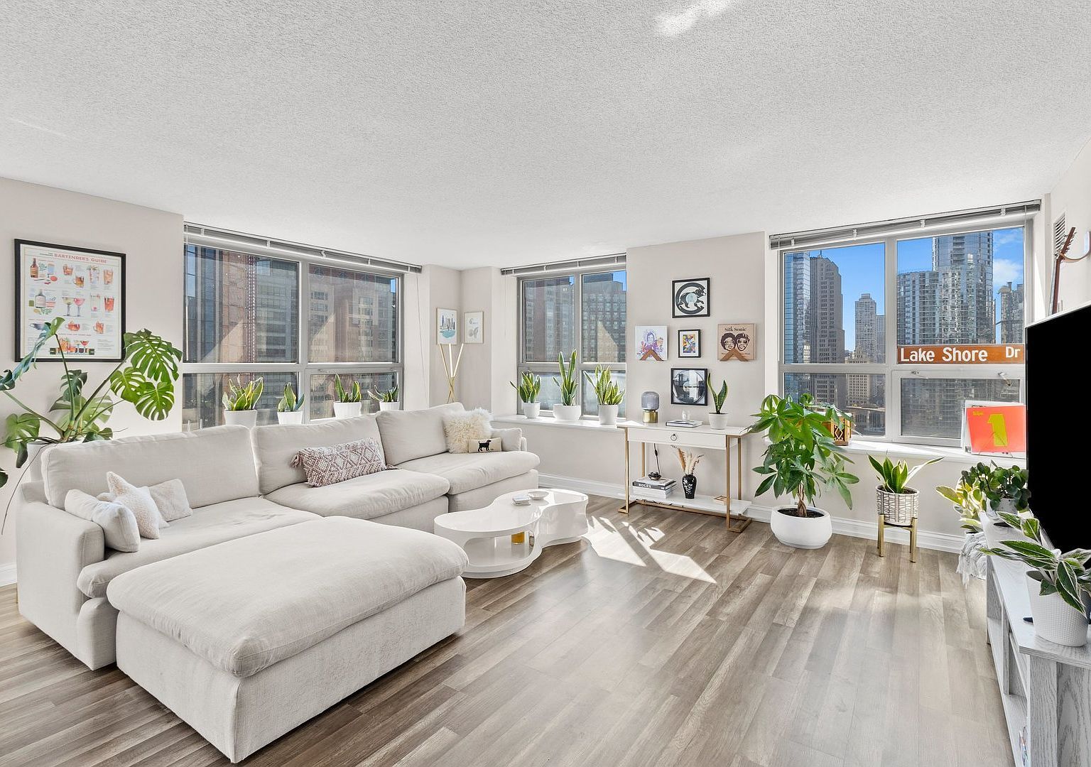 474 N Lake Shore Dr APT 2408 Chicago, IL 60611 - Thumbnail 5