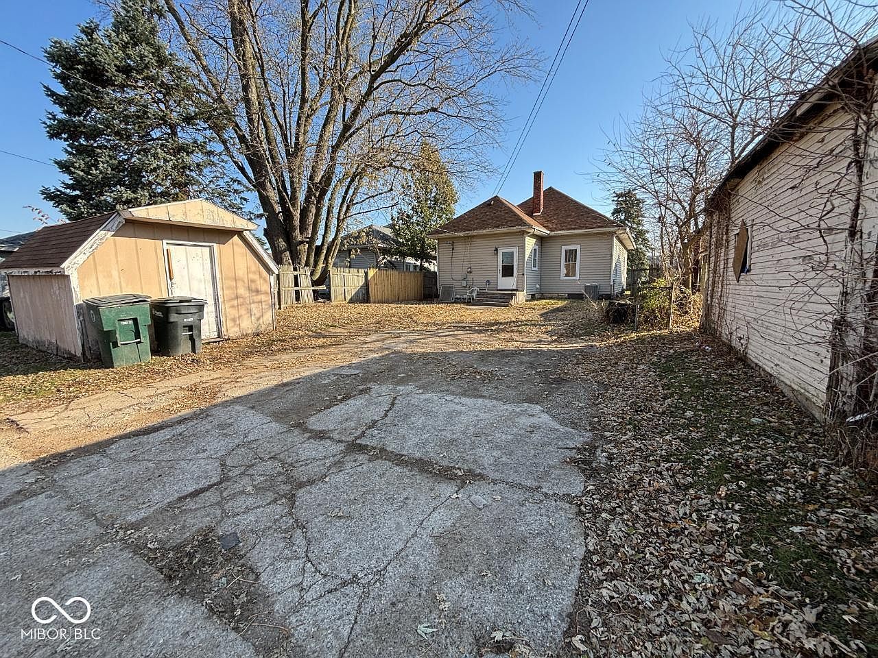 1911 S Walnut St Muncie, IN 47302 - Thumbnail 5