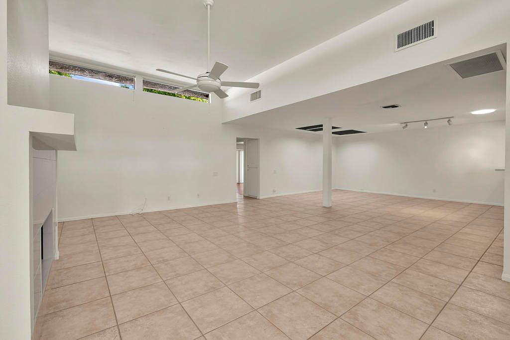 1484 Versailles Dr Palm Springs, CA 92264 - Thumbnail 5