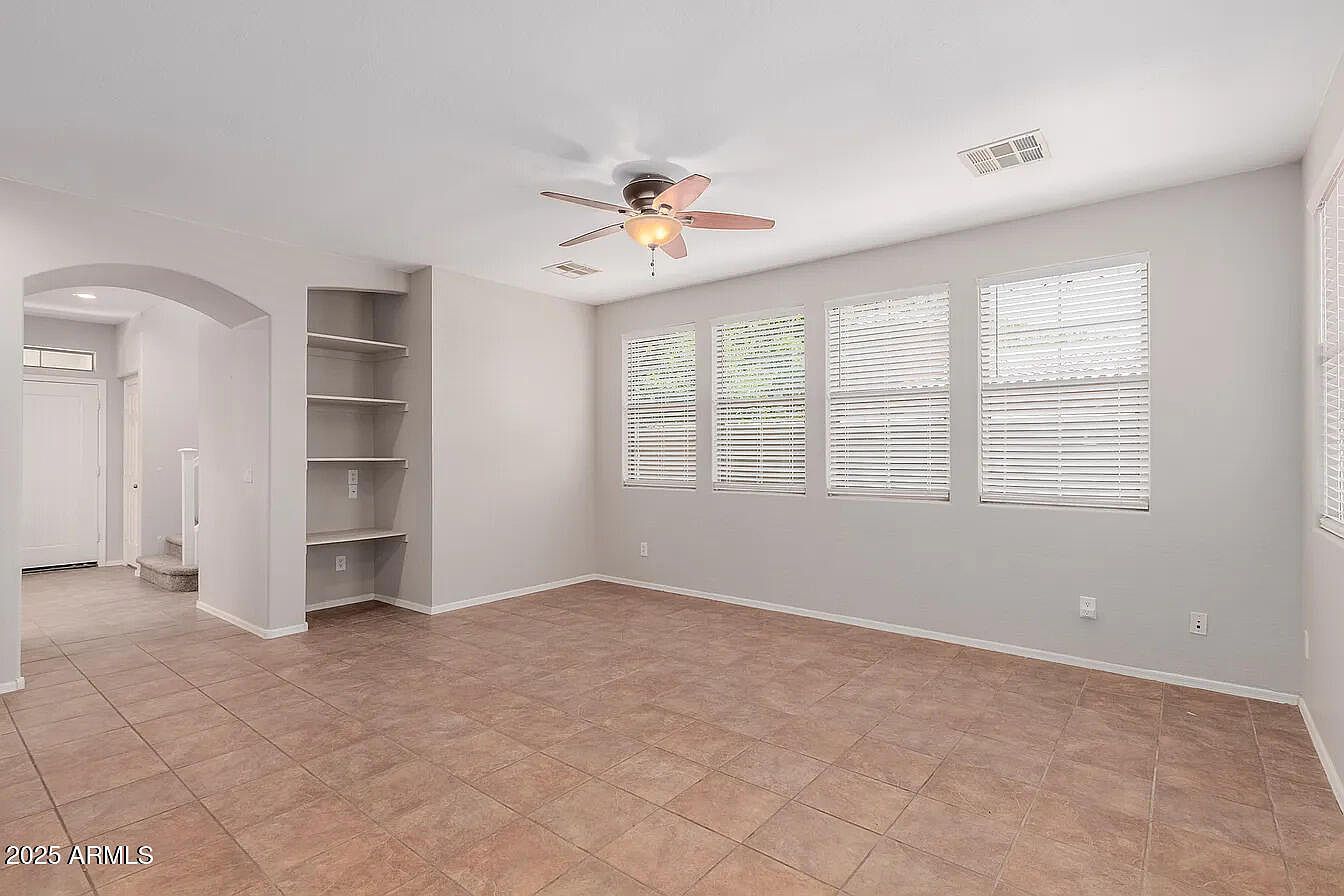 21125 W Elm Way Buckeye, AZ 85396 - Thumbnail 5