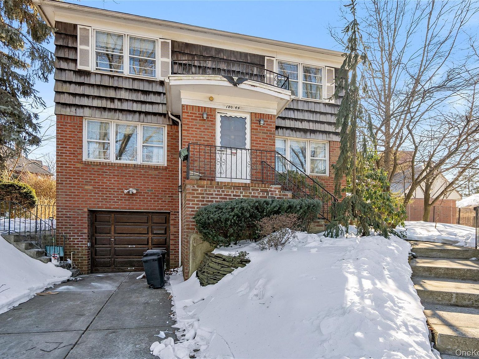 18044 Grand Central Pkwy Jamaica, NY 11432 - Thumbnail 5