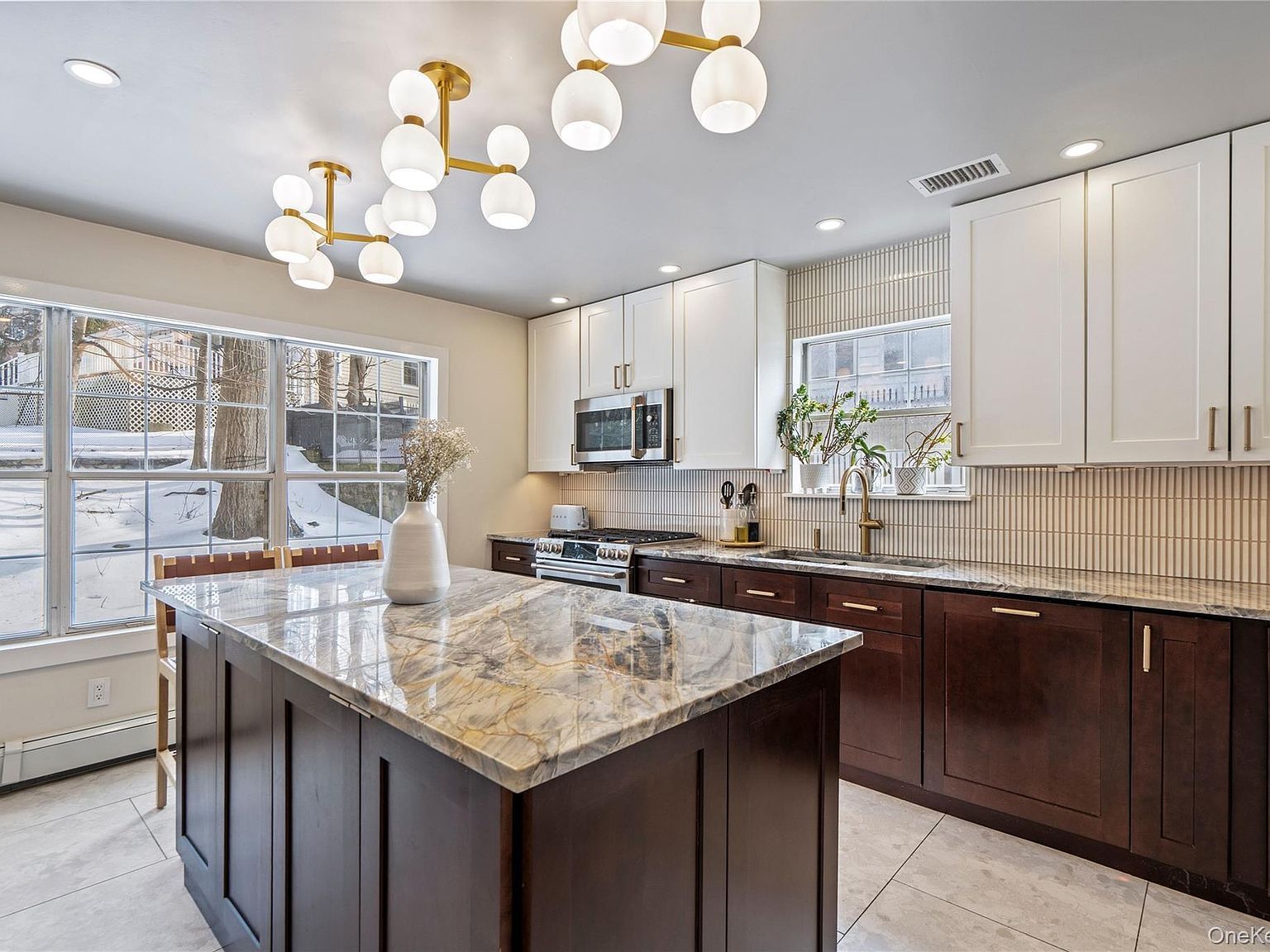 34 Wooleys Ln Great Neck, NY 11023 - Thumbnail 5