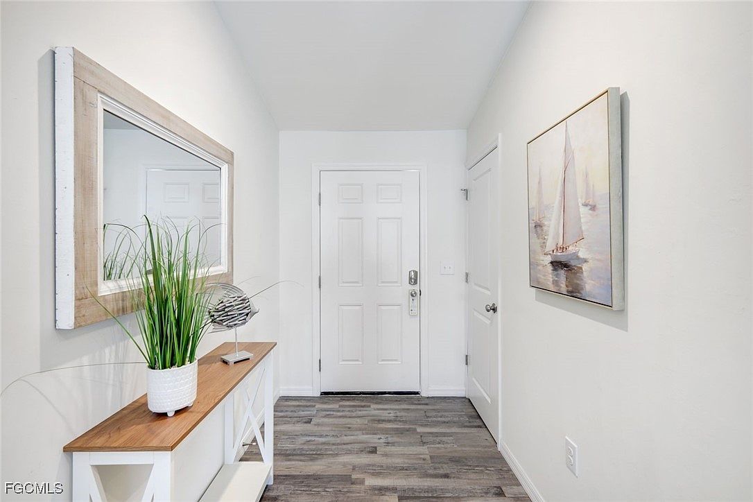 327 NW 23rd St Cape Coral, FL 33993 - Thumbnail 5