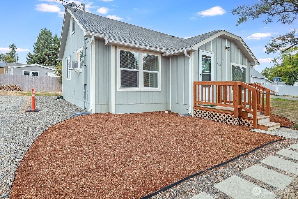 324 6th St Vader, WA 98593 - Thumbnail 5