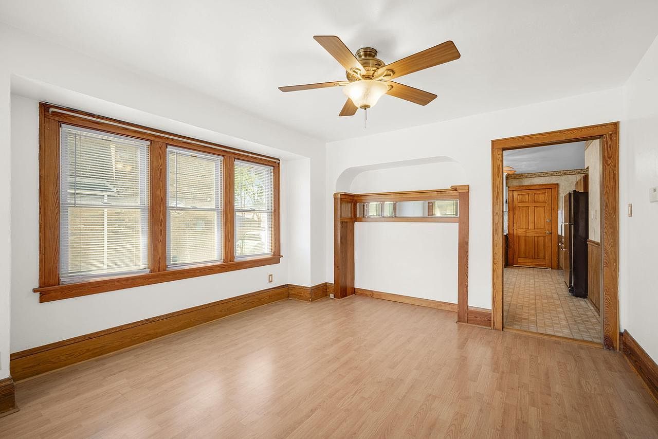 1745 S 68th St West Allis, WI 53214 - Thumbnail 5