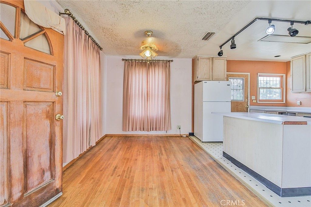 1208 S White Ave Compton, CA 90221 - Thumbnail 5