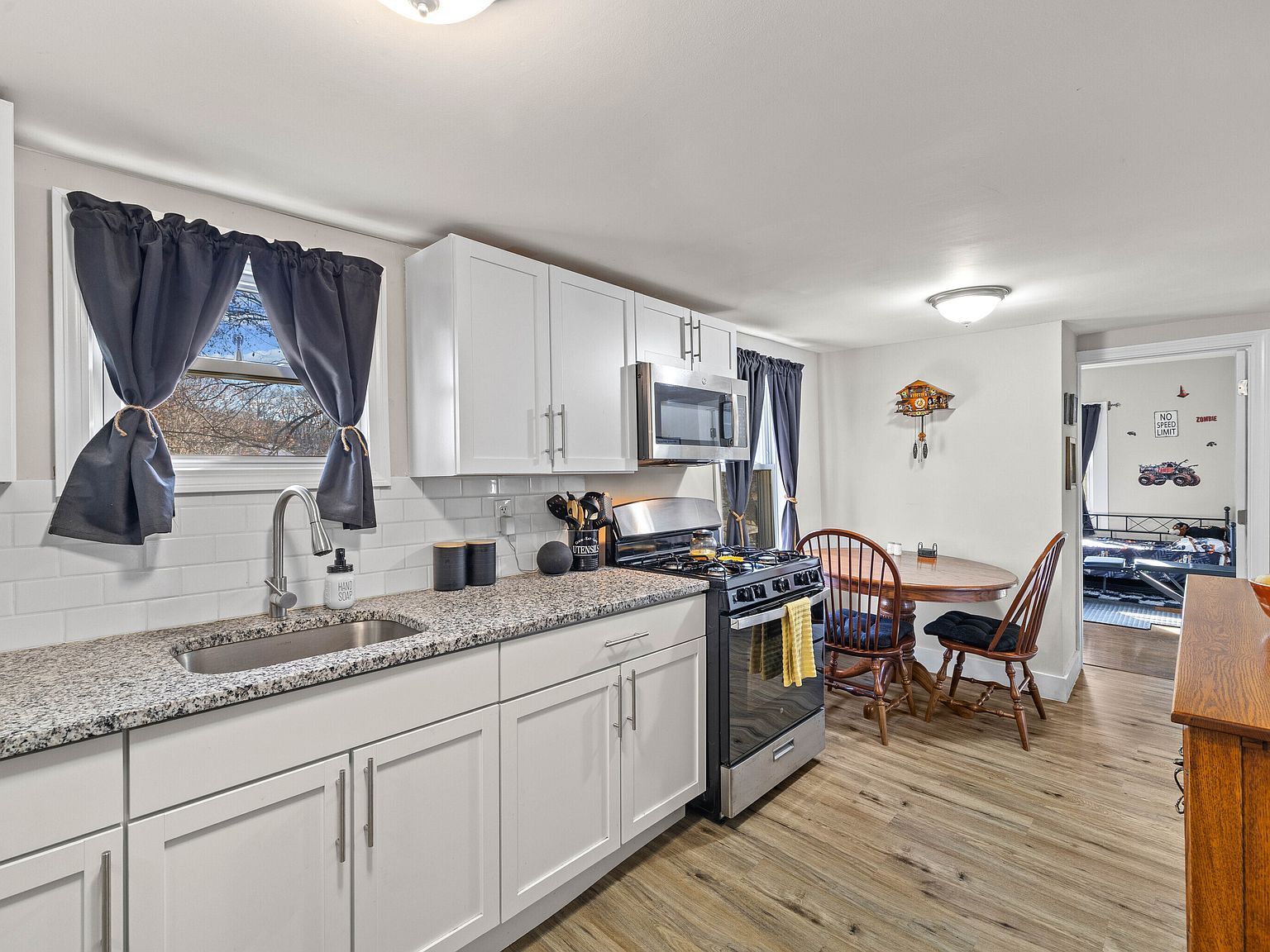 12 Quarry St Norwich, CT 06360 - Thumbnail 5