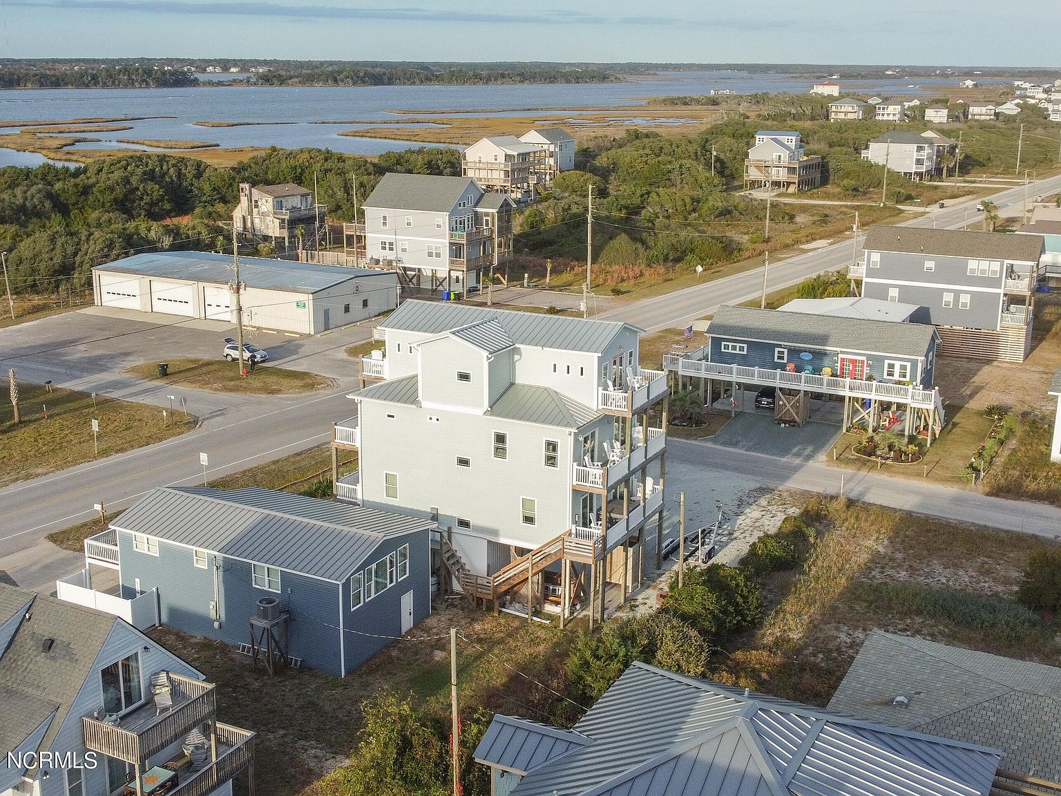 3200 Gray St North Topsail Beach, NC 28460 - Thumbnail 5