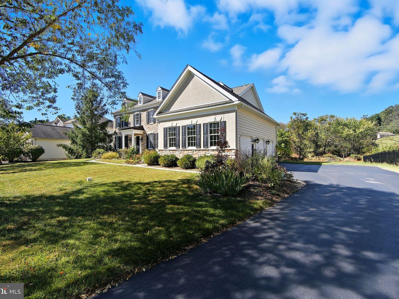 2114 Ferncroft Ln Chester Springs, PA 19425 - Thumbnail 5