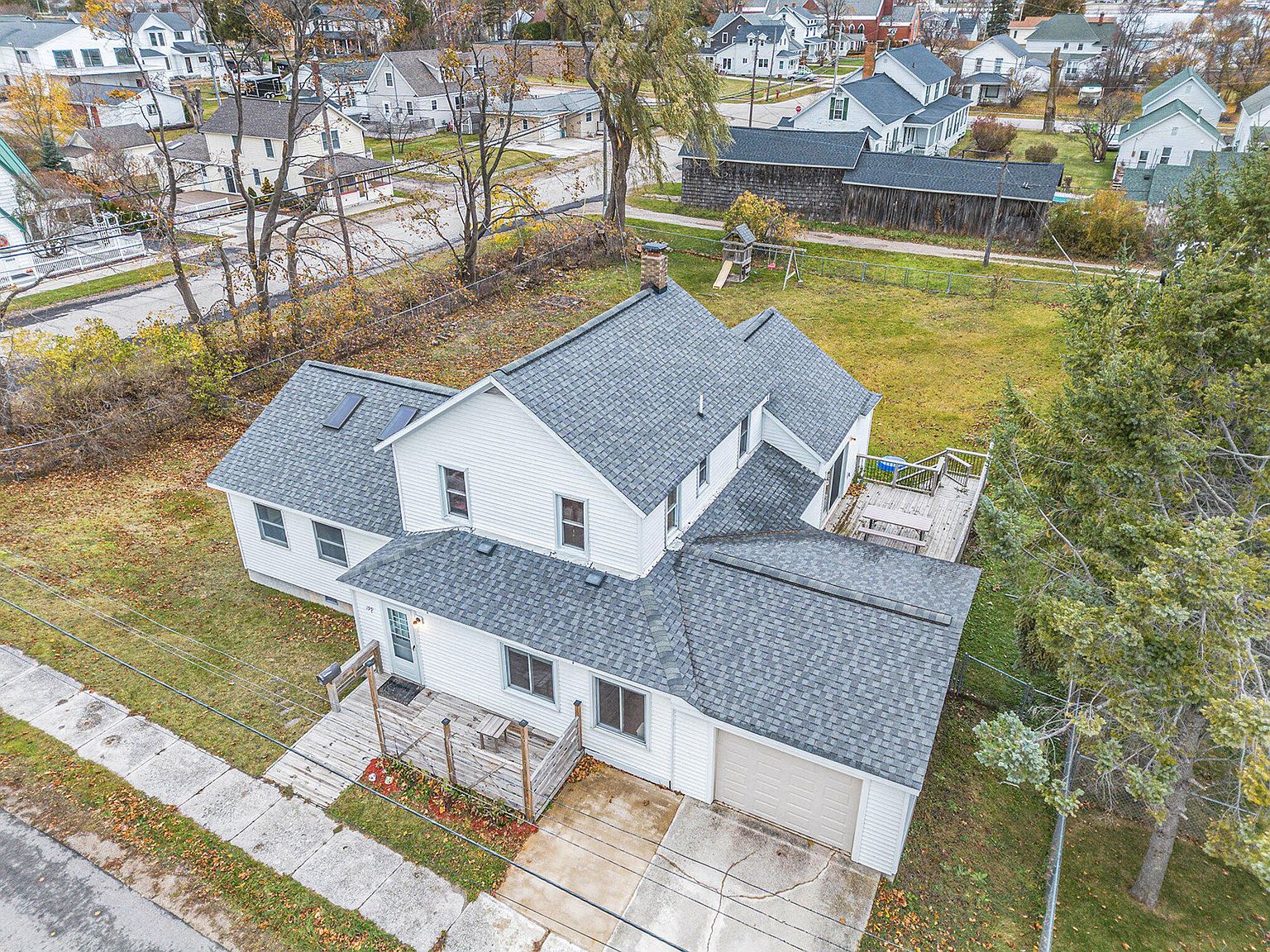 199 High St Saint Ignace, MI 49781 - Thumbnail 5