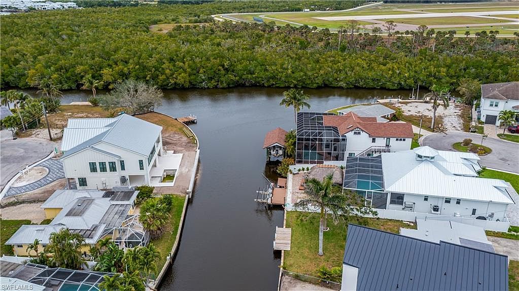 1794 Holiday Ln Naples, FL 34104 - Thumbnail 5