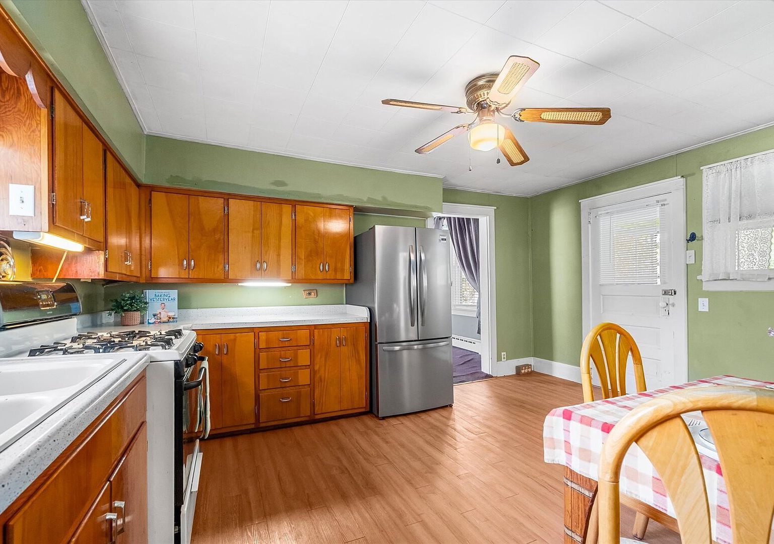 309 North St Earlville, IL 60518 - Thumbnail 5
