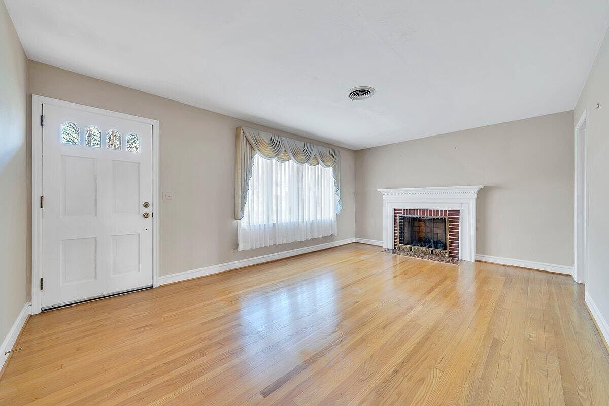 405 Hilltop Dr Rocky Mount, VA 24151 - Thumbnail 5