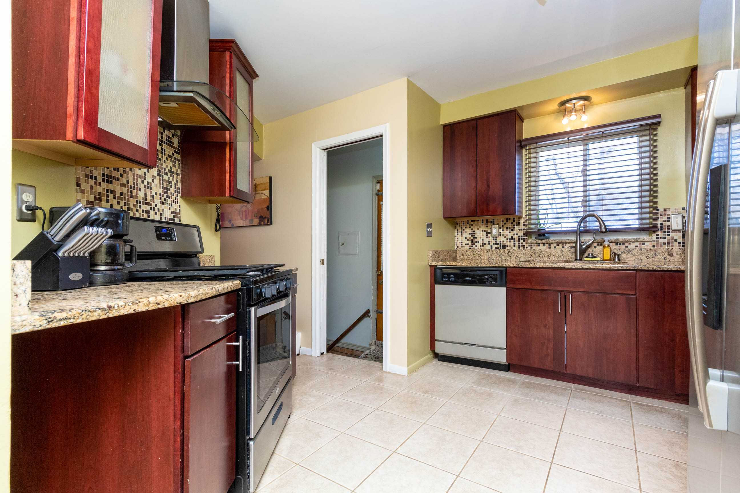 28632 Red Leaf Lane, Southfield, MI, USA, 48076 - Thumbnail 5