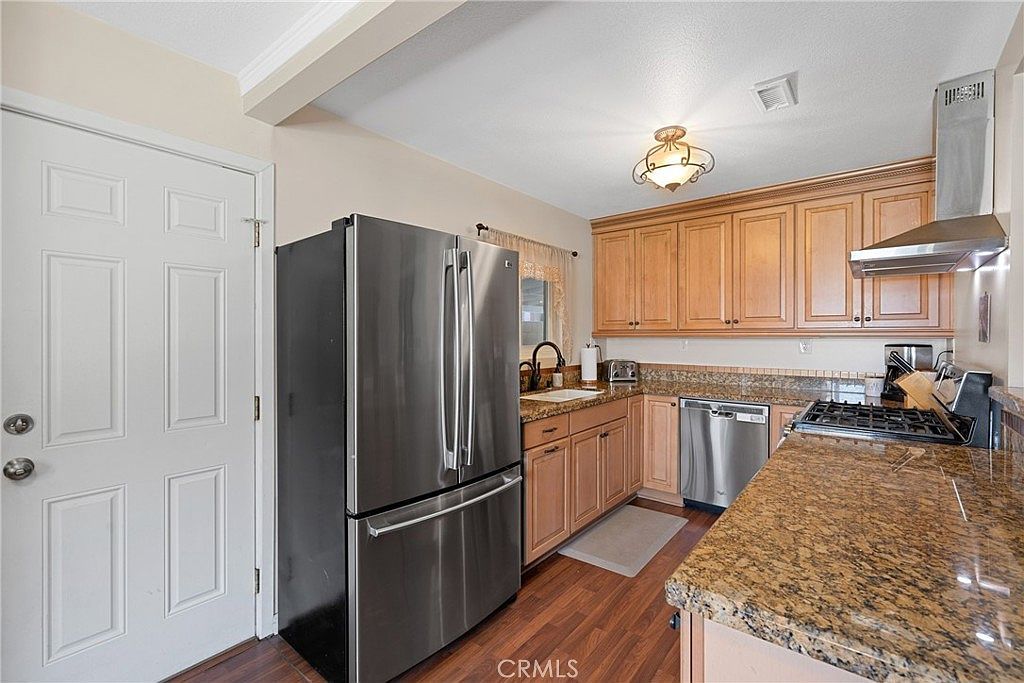 246 N Donneybrooke St Orange, CA 92868 - Thumbnail 5