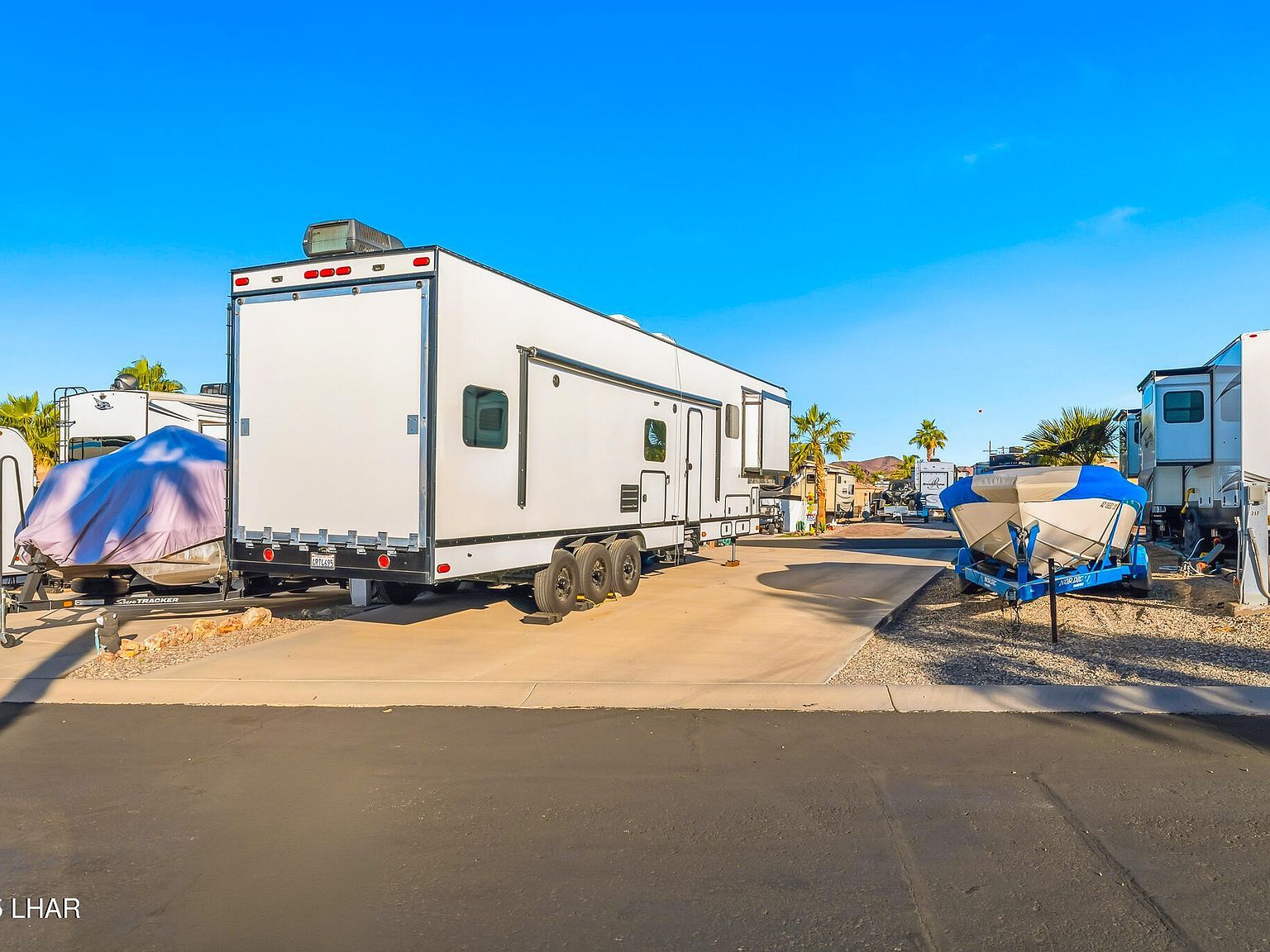 1905 Victoria Farms Rd #216 Lake Havasu City, AZ 86404 - Thumbnail 5