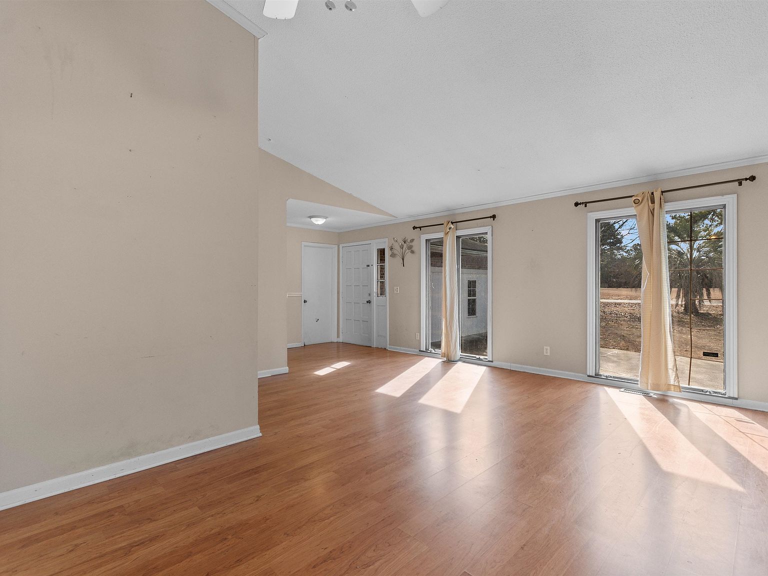 404 Davenport Rd Mullins, SC 29574 - Thumbnail 5