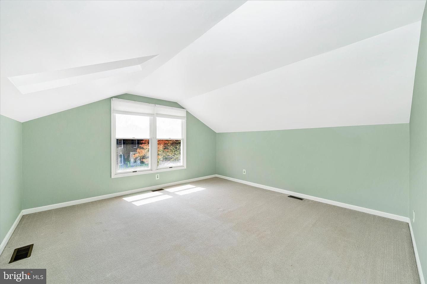 15623 Sycamore Ln Rockville, MD 20853 - Thumbnail 5
