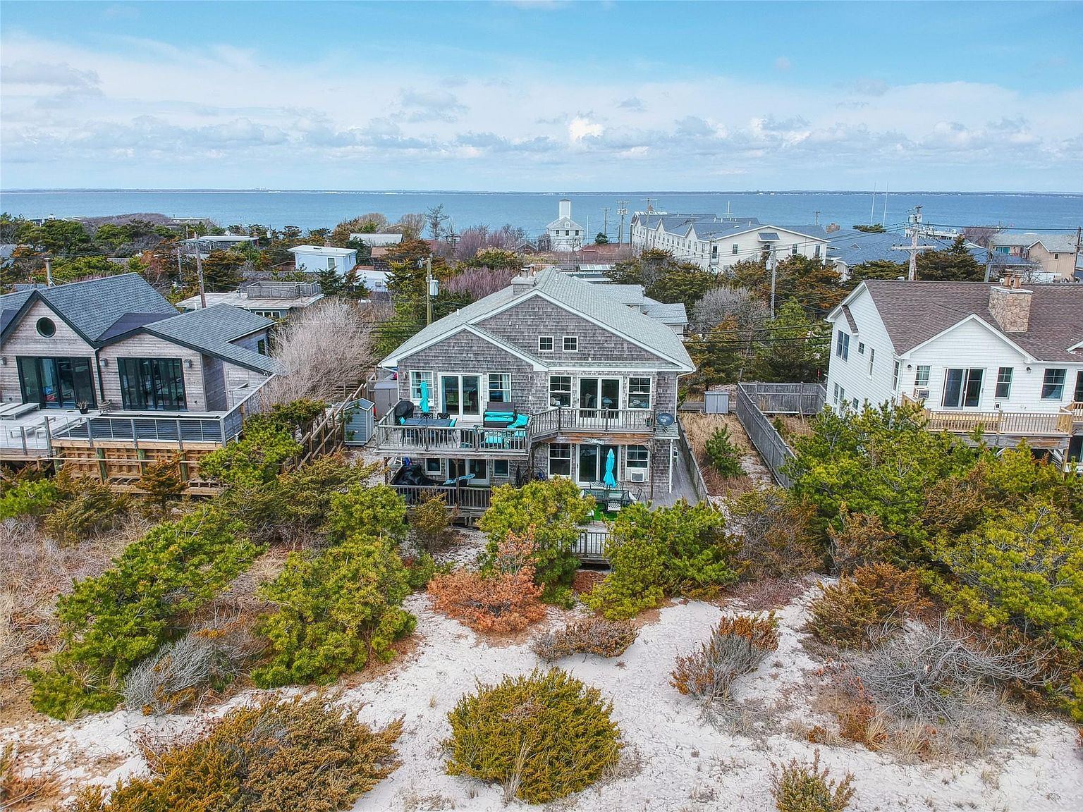 301 Lewis Walk Sayville, NY 11782 - Thumbnail 5