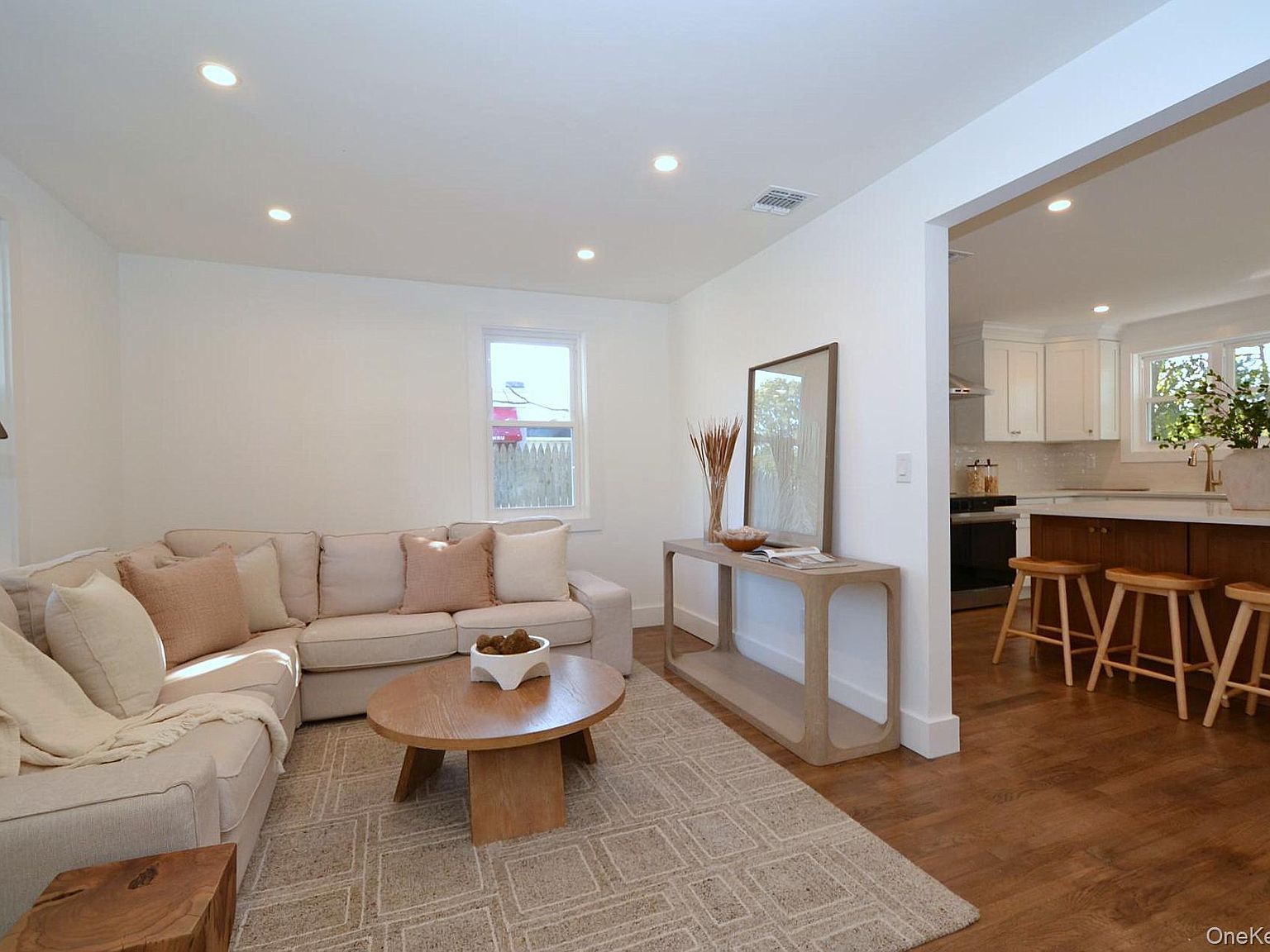 26 Clinton St Center Moriches, NY 11934 - Thumbnail 5