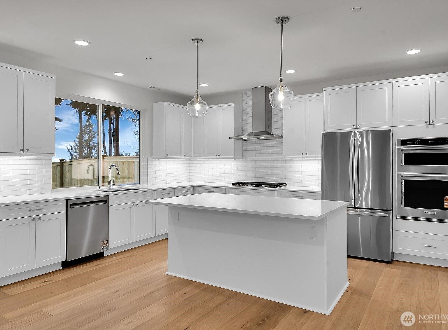 22216 98th Ave W Edmonds, WA 98020 - Thumbnail 5