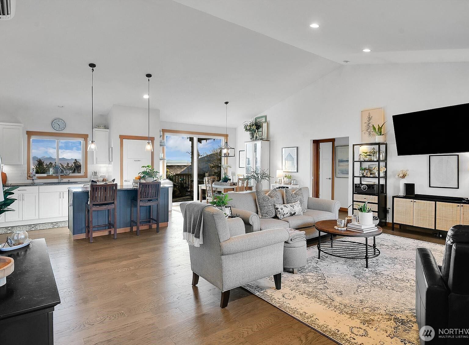 1157 Central Dr Camano Island, WA 98282 - Thumbnail 5