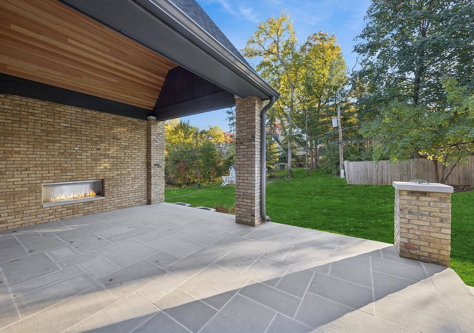 331 Forest Rd Hinsdale, IL 60521 - Thumbnail 5