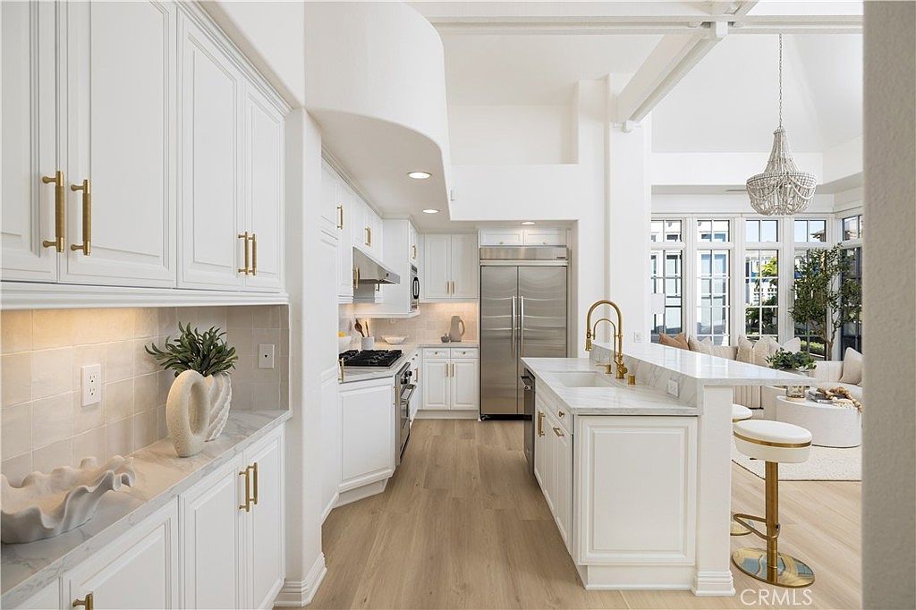 2545 Bungalow Pl Corona Del Mar, CA 92625 - Thumbnail 5