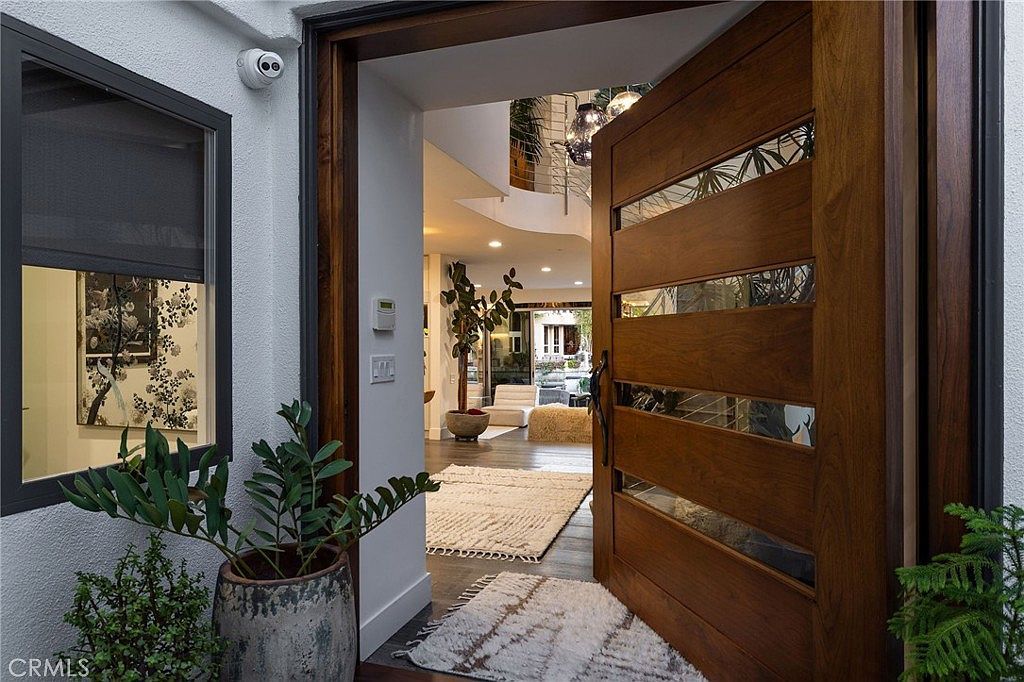 500 Harbor Island Dr Newport Beach, CA 92660 - Thumbnail 5