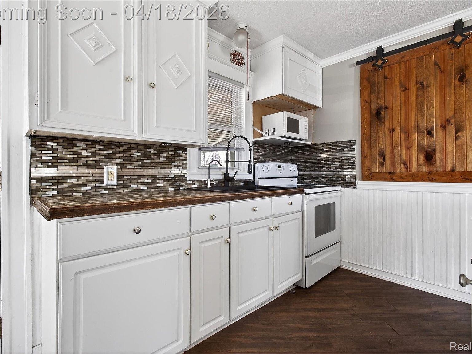 3823 Oxbow Rd Sodus, MI 49126 - Thumbnail 5