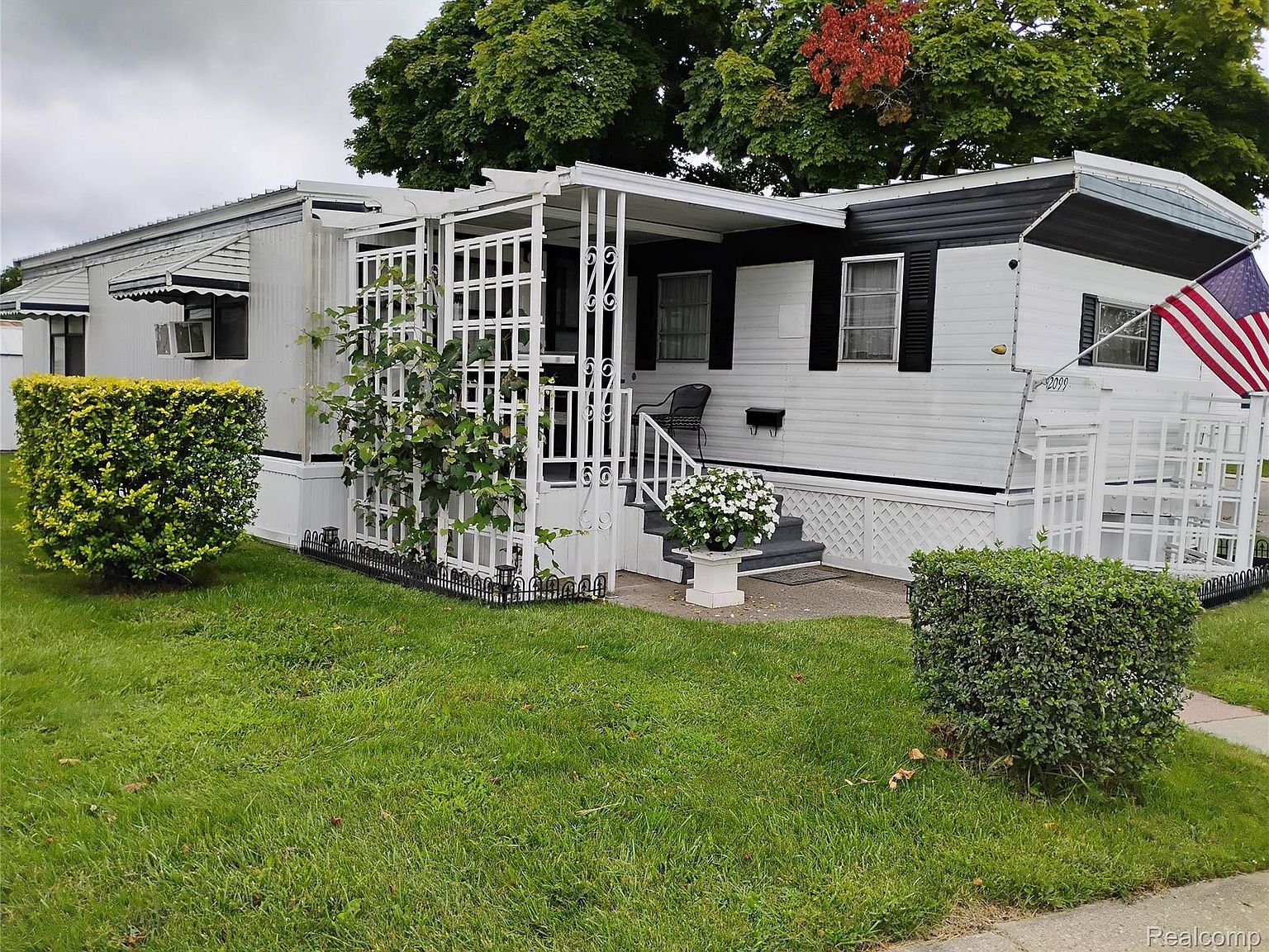 2099 Mary Ann Dr Troy, MI 48083 - Thumbnail 5
