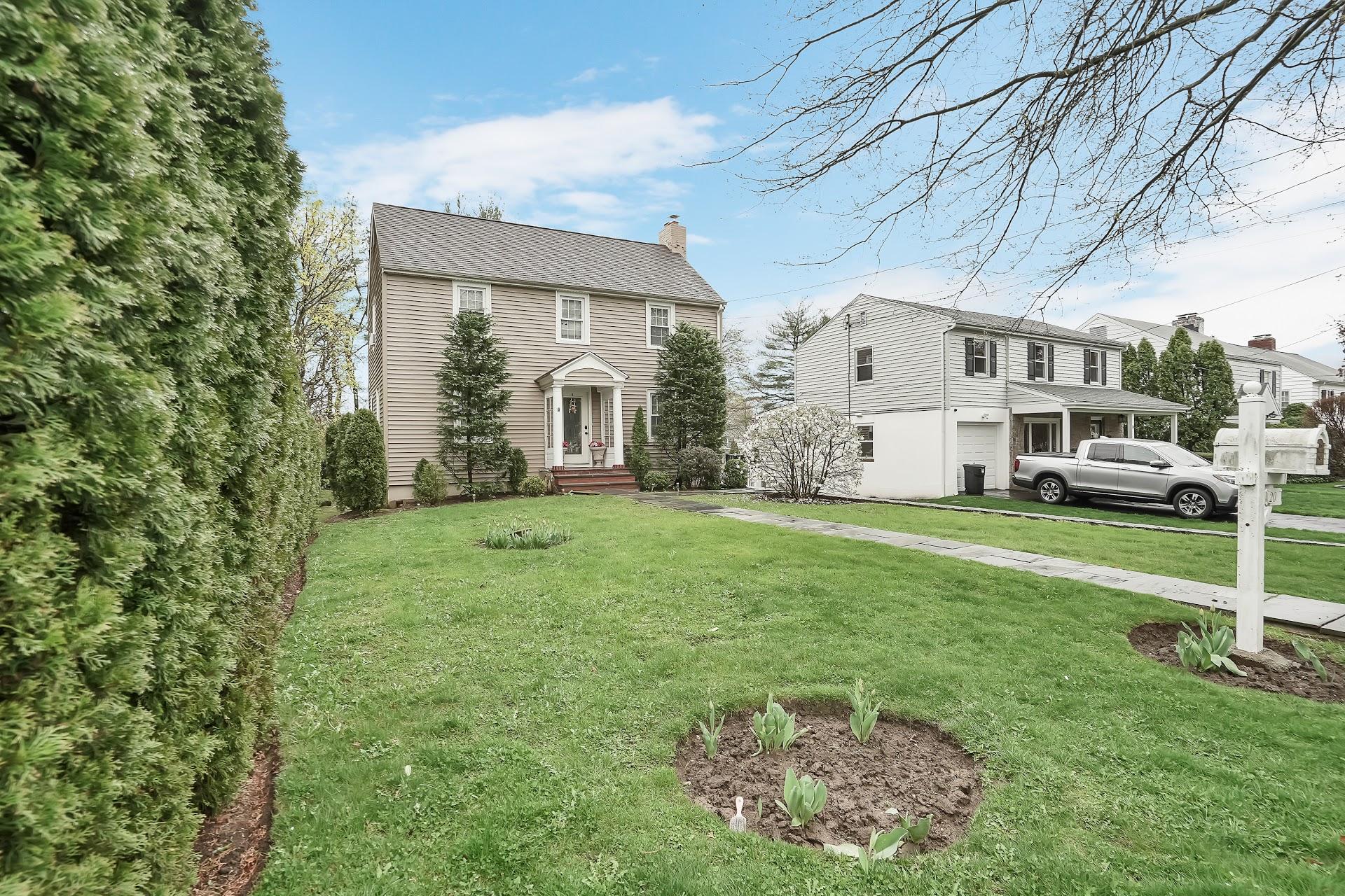 20 Deerfield Avenue, Eastchester, NY, USA, 10709 - Thumbnail 5