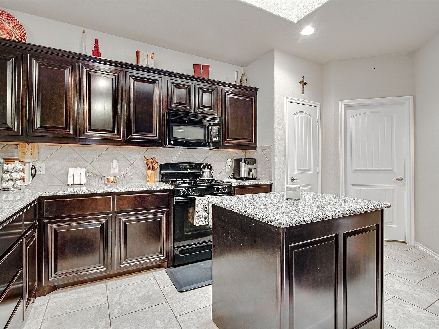 6815 Biondi Trl Arlington, TX 76001 - Thumbnail 5