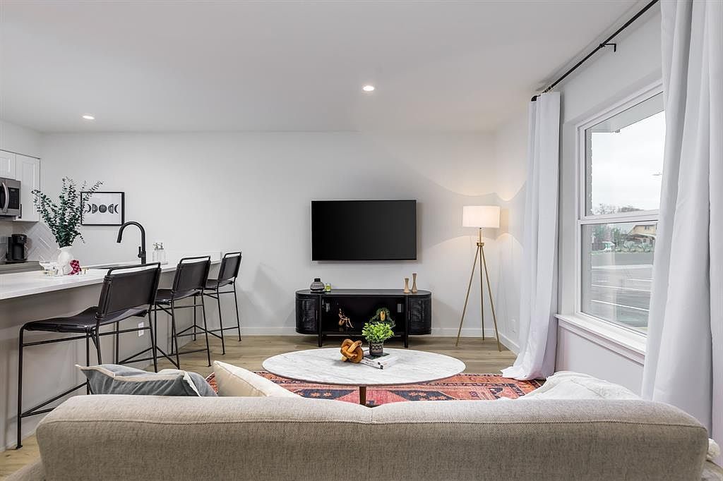 1201 Hollow Creek Dr APT 101 Austin, TX 78704 - Thumbnail 5