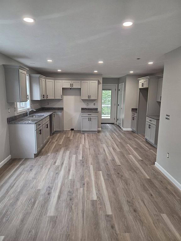 71 Pine St #A Warren, MA 01083 - Thumbnail 5
